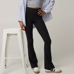 BNWT OFFLINE By Aerie The Hugger Bootcut Legging - M Long